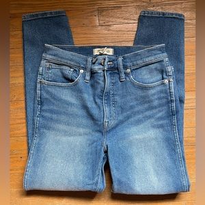 NWOT Madewell 10" High-Rise Skinny Crop Jeans in Sheffield Wash